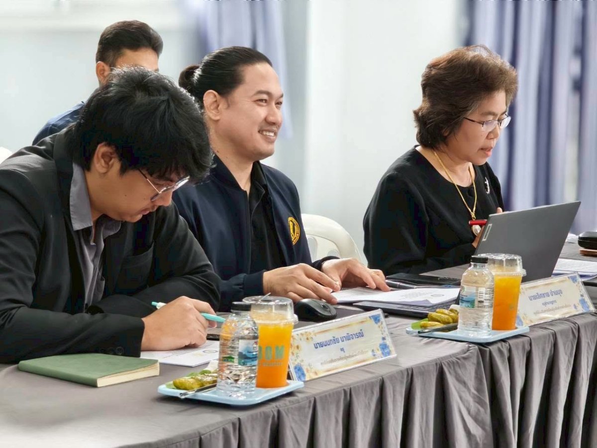 ประสานการประชุมสัมภาษณ์แนวทางการจัดการศึกษาเพื่อสร้างผลลัพธ์ที่พึงประสงค์ของการศึกษาตามมาตรฐานการศึกษาของชาติ
