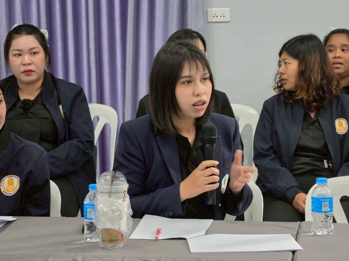 ประสานการประชุมสัมภาษณ์แนวทางการจัดการศึกษาเพื่อสร้างผลลัพธ์ที่พึงประสงค์ของการศึกษาตามมาตรฐานการศึกษาของชาติ
