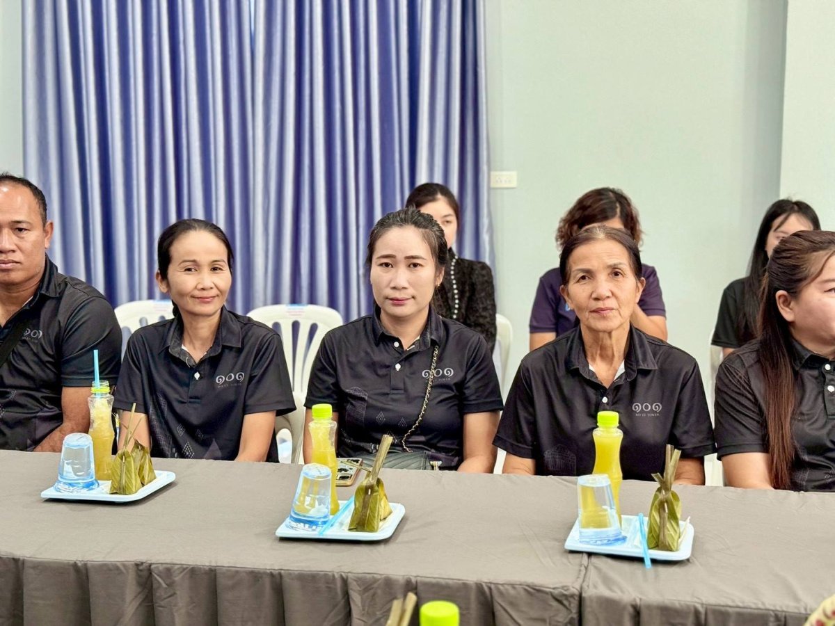 แลกเปลี่ยนเรียนรู้กับคณะศึกษาดูงานจาก สกร.ระดับอำเภอจังหาร จังหวัดร้อยเอ็ด
