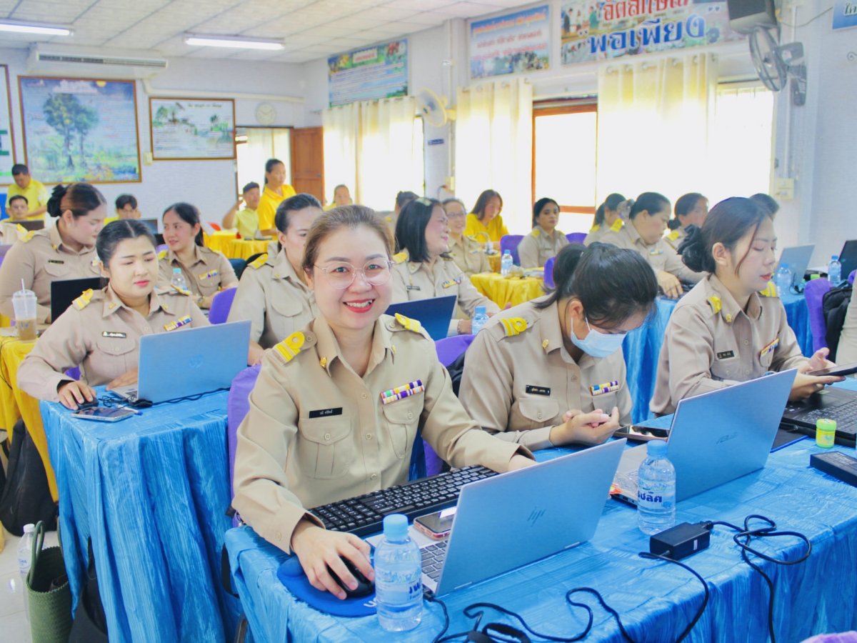 โครงการพัฒนาครูและบุคลากรในการจัดทำแผนการจัดการเรียนรู้และวิจัยในชั้นเรียน