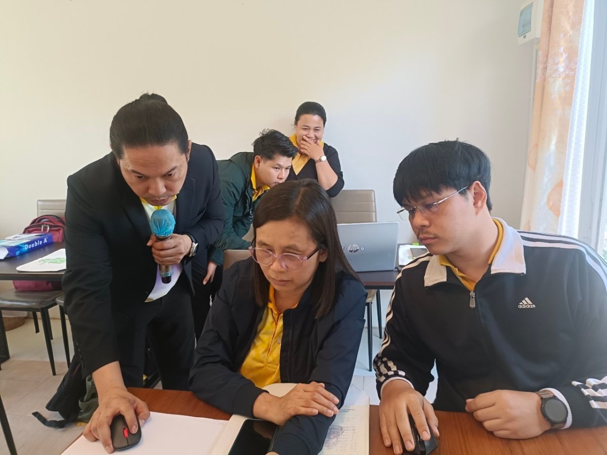 โครงการอบรมเชิงปฏิบัติการการใช้ AI เพื่อสนับสนุนงานด้านการศึกษา