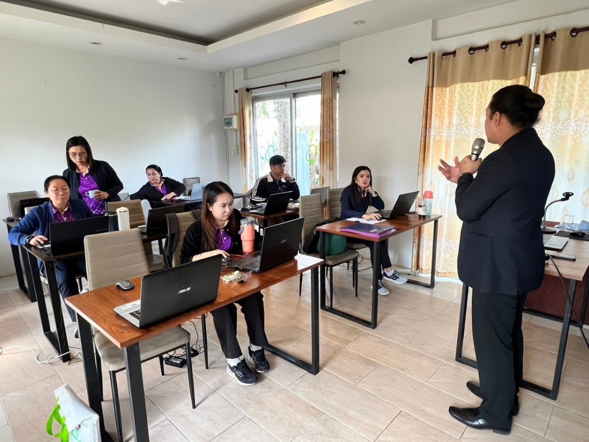 โครงการอบรมเชิงปฏิบัติการการใช้ AI เพื่อสนับสนุนงานด้านการศึกษา