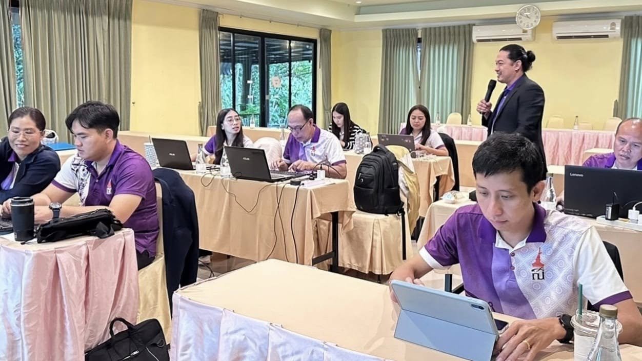 โครงการอบรมเชิงปฏิบัติการการประยุกต์ใช้เทคโนโลยีปัญญาประดิษฐ์ AI เพื่อเพิ่มประสิทธิภาพในการปฏิบัติงานและการจัดการเรียนการสอน