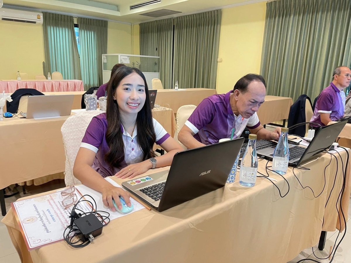 โครงการอบรมเชิงปฏิบัติการการประยุกต์ใช้เทคโนโลยีปัญญาประดิษฐ์ AI เพื่อเพิ่มประสิทธิภาพในการปฏิบัติงานและการจัดการเรียนการสอน