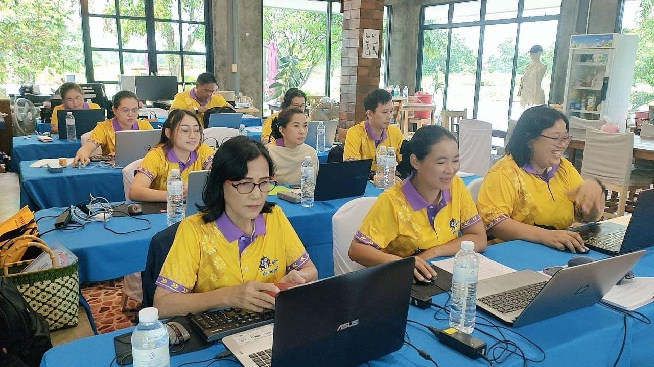 โครงการอบรมเชิงปฏิบัติการเพื่อพัฒนาศักยภาพของบุคลากรด้านการวิจัยในชั้นเรียน
