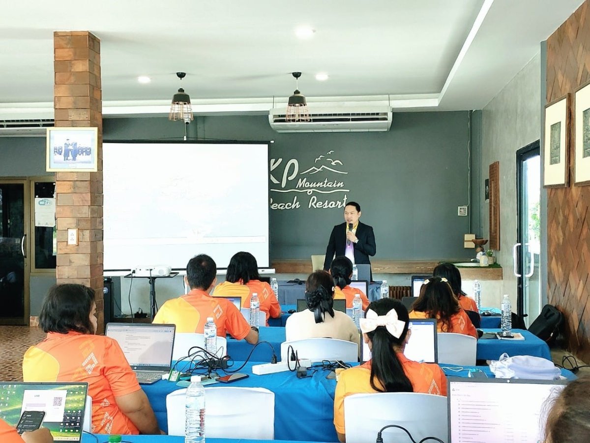 โครงการอบรมเชิงปฏิบัติการเพื่อพัฒนาศักยภาพของบุคลากรด้านการวิจัยในชั้นเรียน