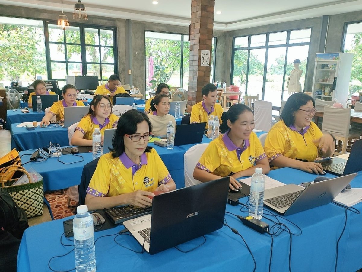 โครงการอบรมเชิงปฏิบัติการเพื่อพัฒนาศักยภาพของบุคลากรด้านการวิจัยในชั้นเรียน