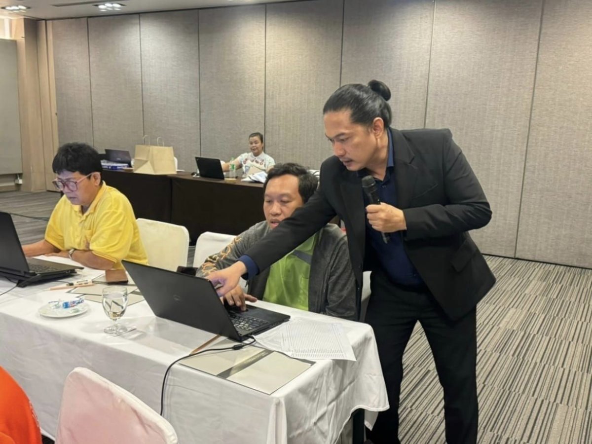 โครงการพัฒนาบุคลากรด้านการใช้ระบบบริหารข้อมูลผู้เรียนออนไลน์และการสรุปผลงานสู่ความเป็นเลิศ (Best Practice)