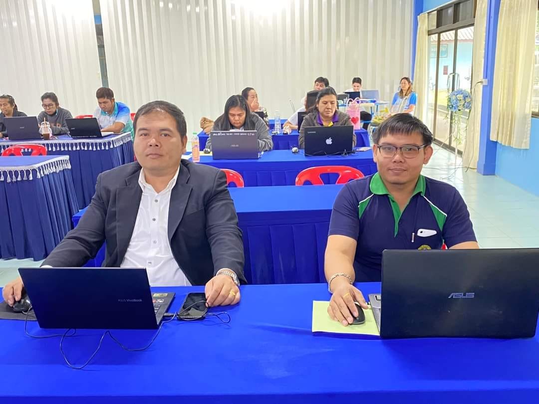 โครงการพัฒนาบุคลากรทางการศึกษาในการใช้งานระบบเชื่อมโยงข้อมูลสารสนเทศระหว่างผู้เรียน ผู้สอน และผู้บริหาร เพื่อเพิ่มประสิทธิภาพในการจัดการเรียนการสอน