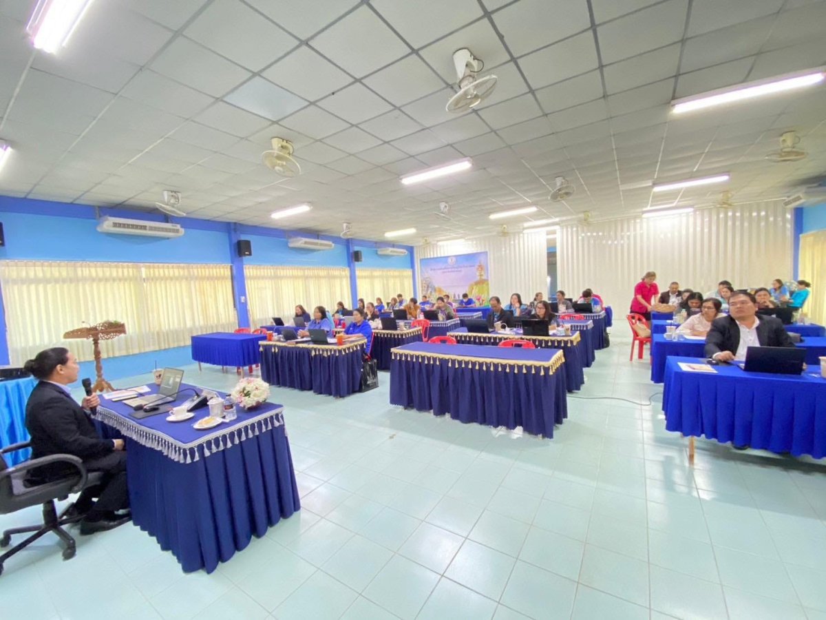 โครงการพัฒนาบุคลากรทางการศึกษาในการใช้งานระบบเชื่อมโยงข้อมูลสารสนเทศระหว่างผู้เรียน ผู้สอน และผู้บริหาร เพื่อเพิ่มประสิทธิภาพในการจัดการเรียนการสอน